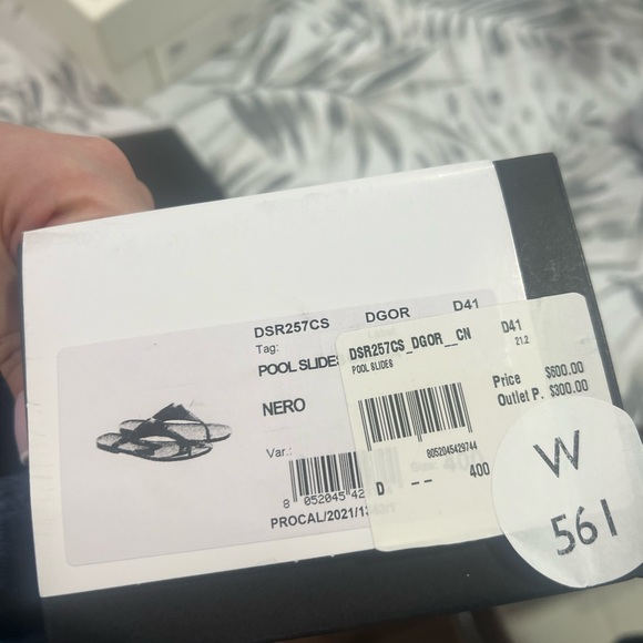 Womens Black Versace Medusa Sandals, Size 40 EU, Never Worn - Picture 4 of 4